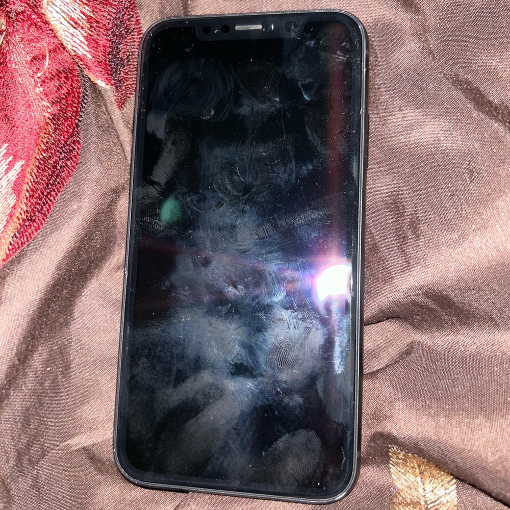 Black iPhone XR 64 GB